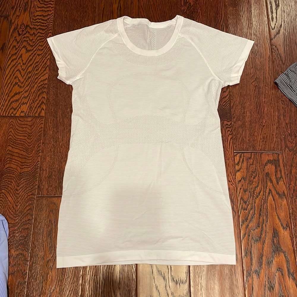 Lululemon swiftly tech tee